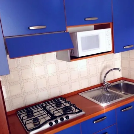 Elegant Two Story Near The Διαμέρισμα Μπιμπιόνε