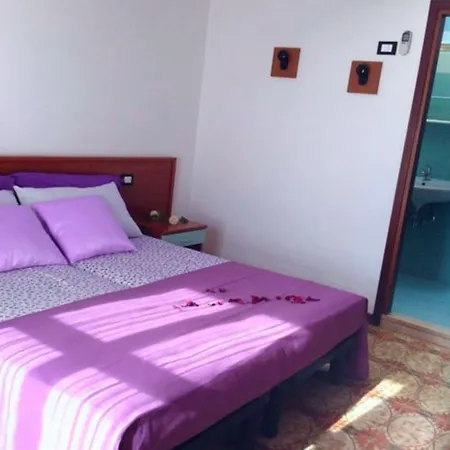 Διαμέρισμα Elegant Two Story Near The Μπιμπιόνε