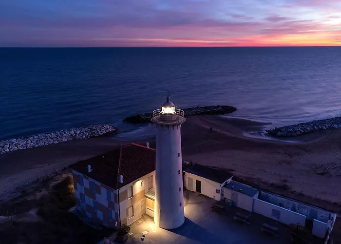 Apartmán Elegant Two Story Near The